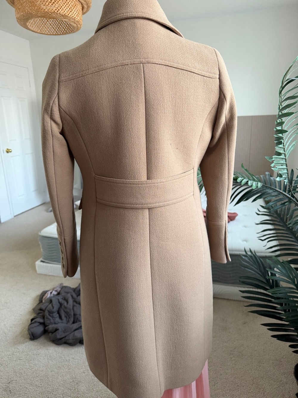 Tailored Camel Single-Breasted Trench Coat - Picture 6 of 13